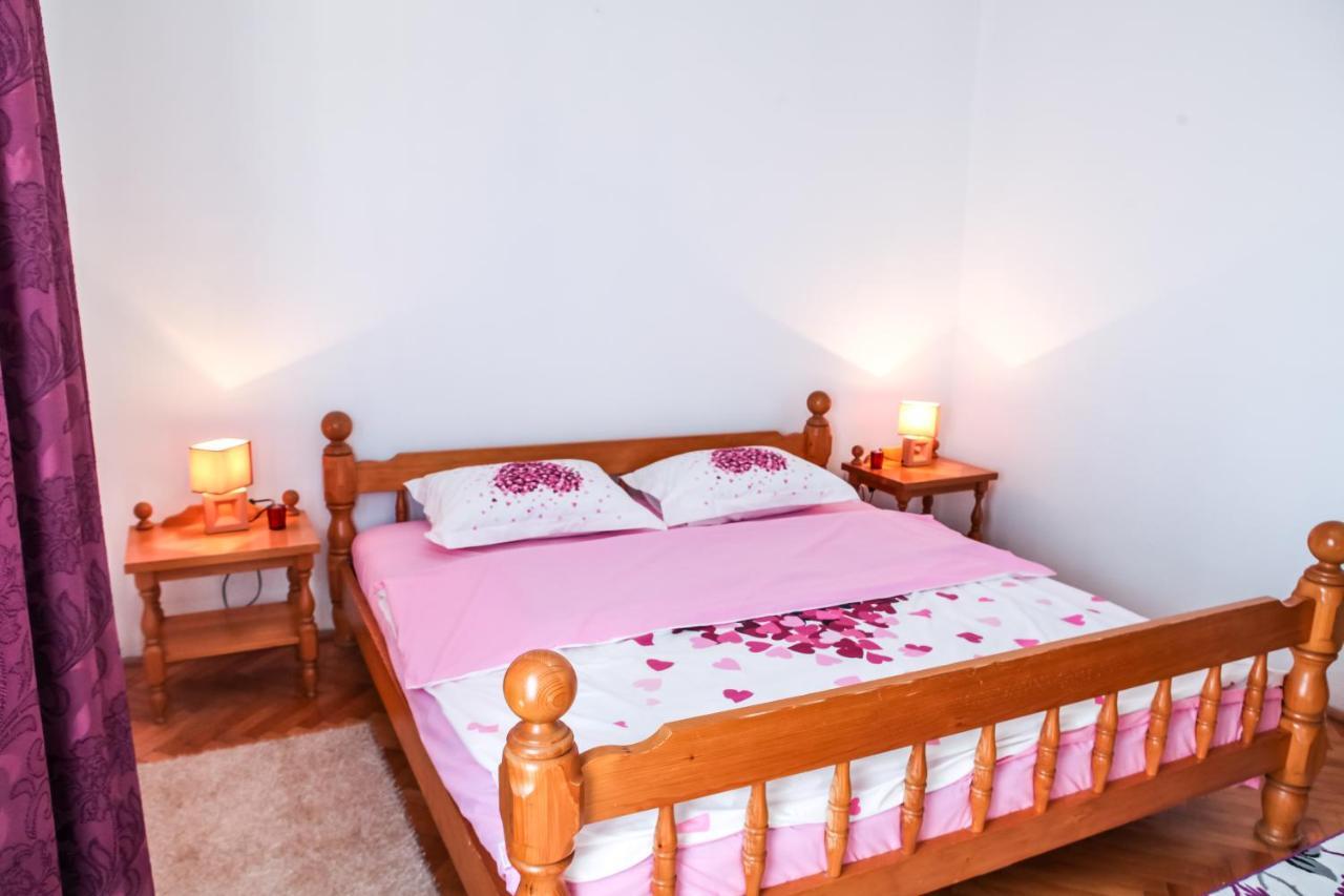 Apartment Dejan Cetynia Zewnętrze zdjęcie